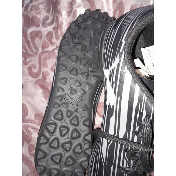 Girls'/Boys size 5 Puma Cleats NEW - Picture 3 of 4